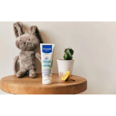 Mustela Soothing Chest Rub (Rahatlatıcı Göğüs Balsamı), 40 ml